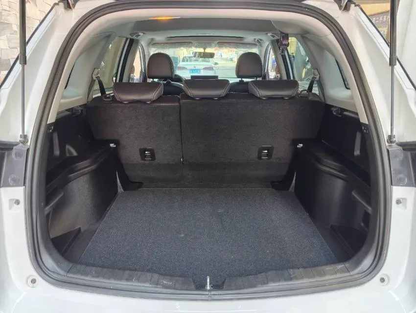 2021 Haval M6 1.5T 150HP L4 7DCT,autocango,china used car exporter,china ev exporter,chinese used car exporter,chinese used ev exporter