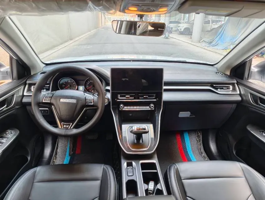 2021 Haval M6 1.5T 150HP L4 7DCT,autocango,china used car exporter,china ev exporter,chinese used car exporter,chinese used ev exporter