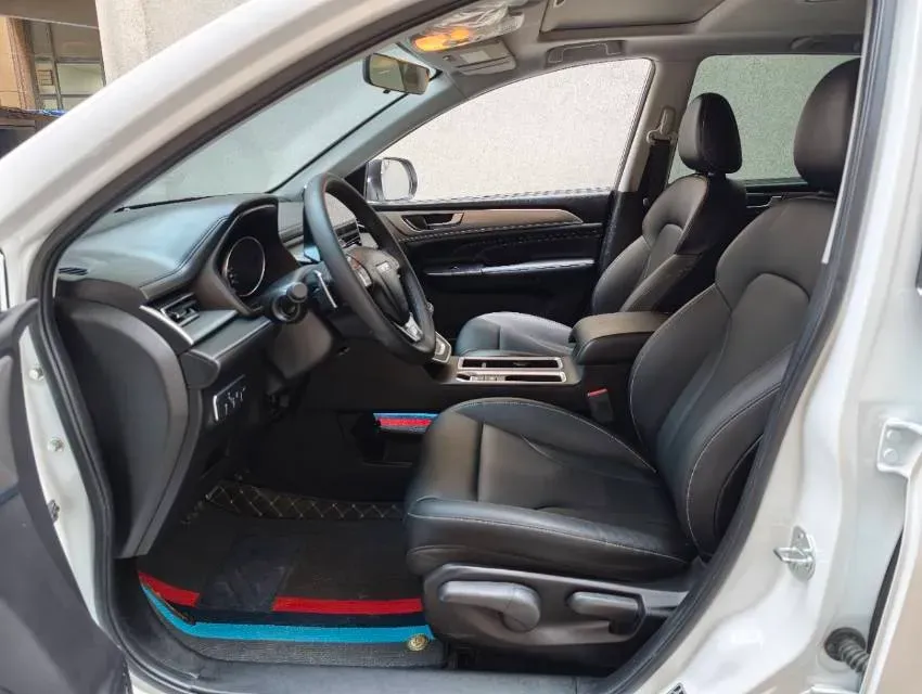 2021 Haval M6 1.5T 150HP L4 7DCT,autocango,china used car exporter,china ev exporter,chinese used car exporter,chinese used ev exporter