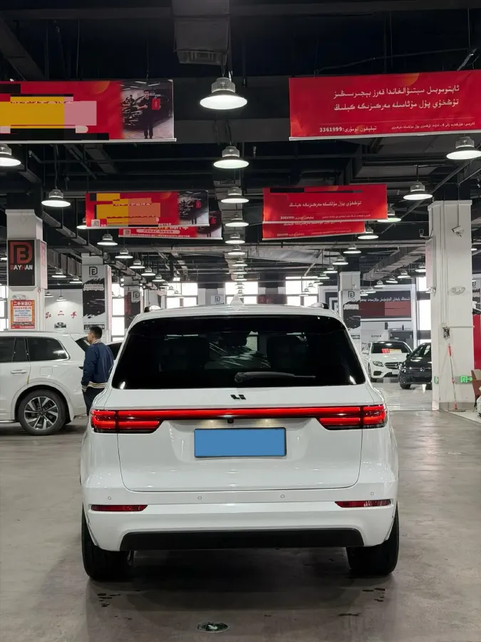 2021 Li ONE Range Extended 131HP REEV 40.5KWH,autocango,china used car exporter,china ev exporter,chinese used car exporter,chinese used ev exporter