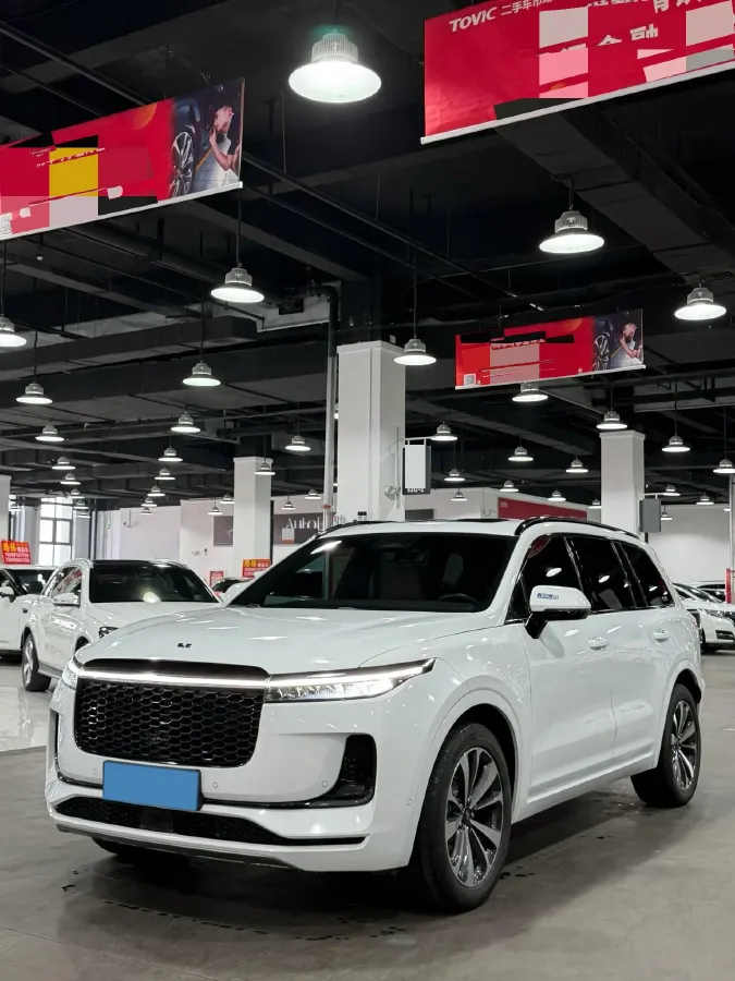 2021 Li ONE Range Extended 131HP REEV 40.5KWH,autocango,china used car exporter,china ev exporter,chinese used car exporter,chinese used ev exporter