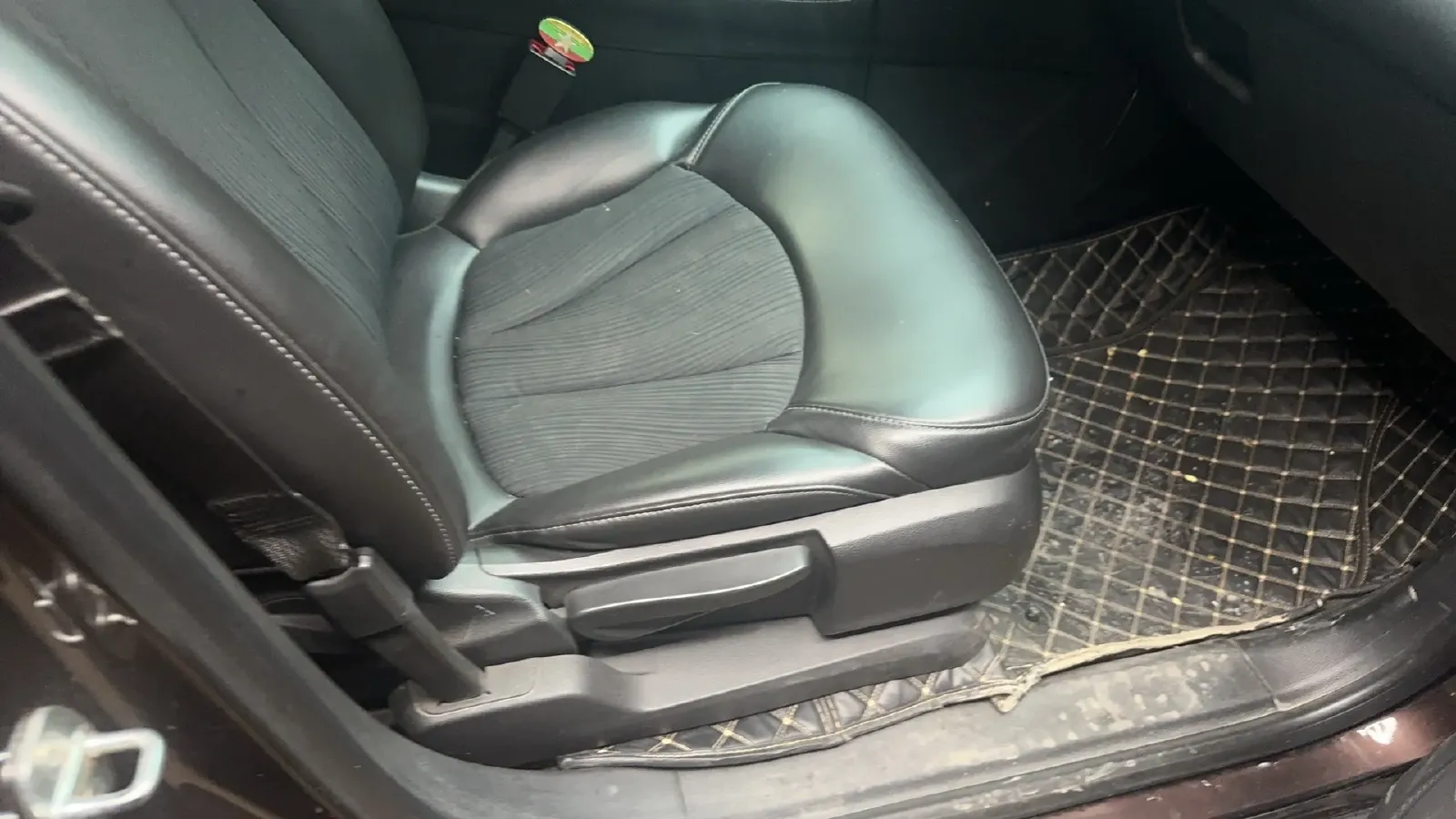 2020 Buick EnvisionPlus 1.5T 169HP L4 7DCT,autocango,china used car exporter,china ev exporter,chinese used car exporter,chinese used ev exporter