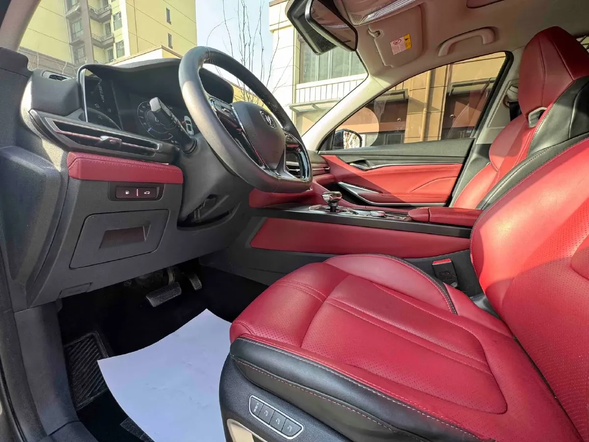 2021 ChangAn CS75 Plus 2.0T 233HP L4 8AT,autocango,china used car exporter,china ev exporter,chinese used car exporter,chinese used ev exporter