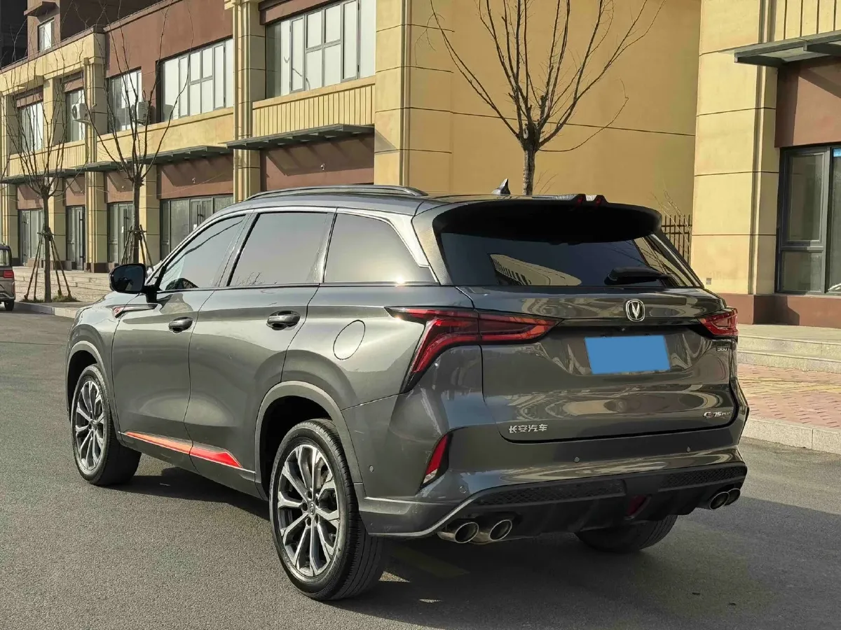 2021 ChangAn CS75 Plus 2.0T 233HP L4 8AT,autocango,china used car exporter,china ev exporter,chinese used car exporter,chinese used ev exporter