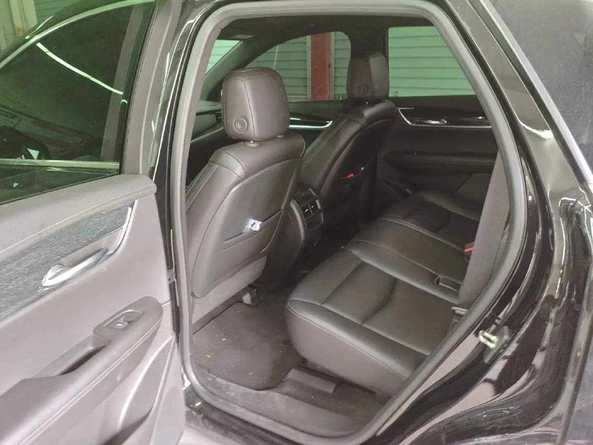 2021 Cadillac XT5 2.0T 237HP L4 9AT,autocango,china used car exporter,china ev exporter,chinese used car exporter,chinese used ev exporter