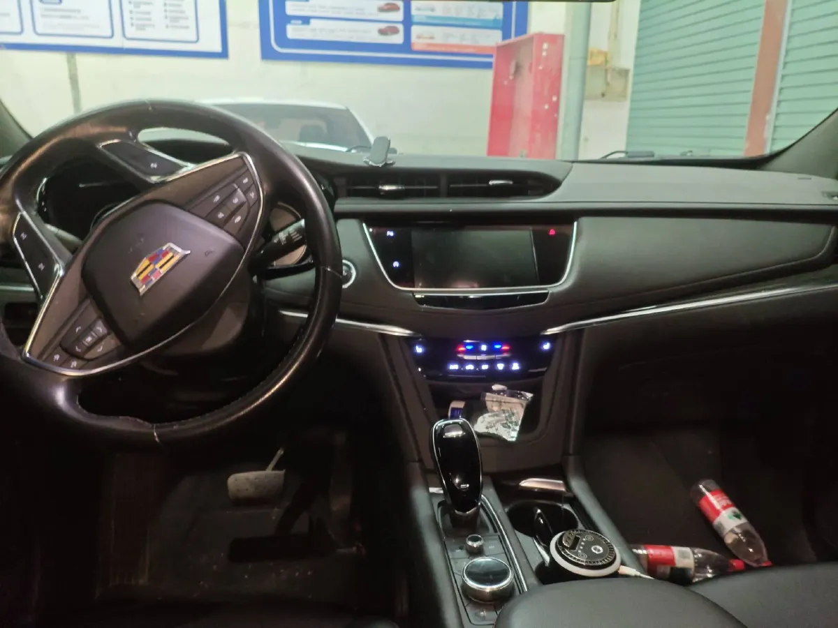 2021 Cadillac XT5 2.0T 237HP L4 9AT,autocango,china used car exporter,china ev exporter,chinese used car exporter,chinese used ev exporter