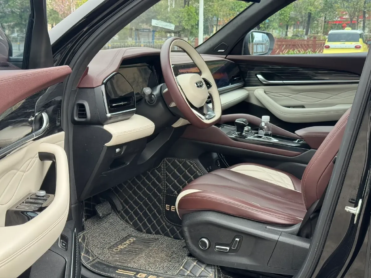 2021 Geely Monjaro 2.0T 218HP L4 7DCT,autocango,china used car exporter,china ev exporter,chinese used car exporter,chinese used ev exporter