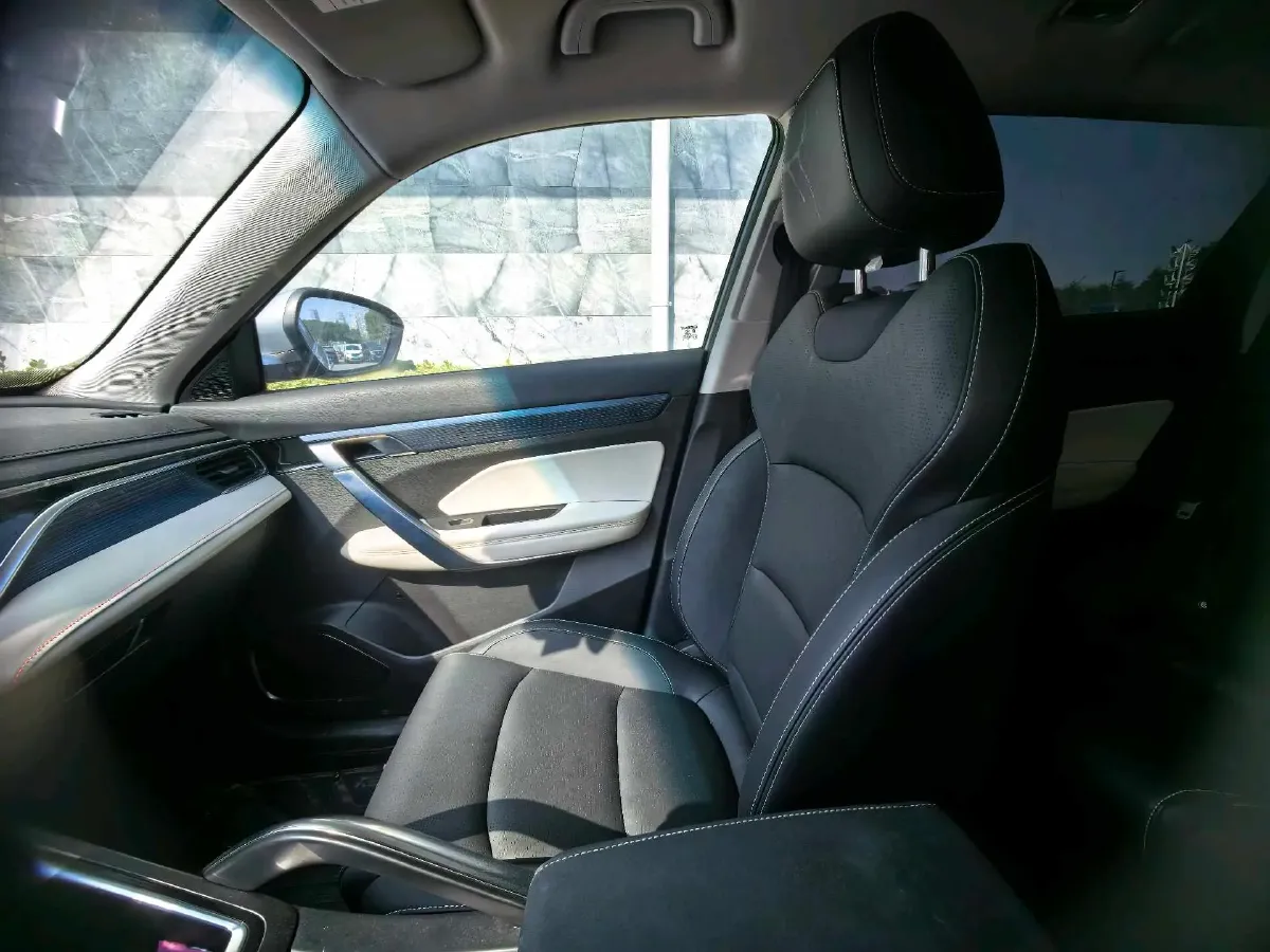 2020 Geely Azkarra 1.8T 184HP L4 7DCT,autocango,china used car exporter,china ev exporter,chinese used car exporter,chinese used ev exporter