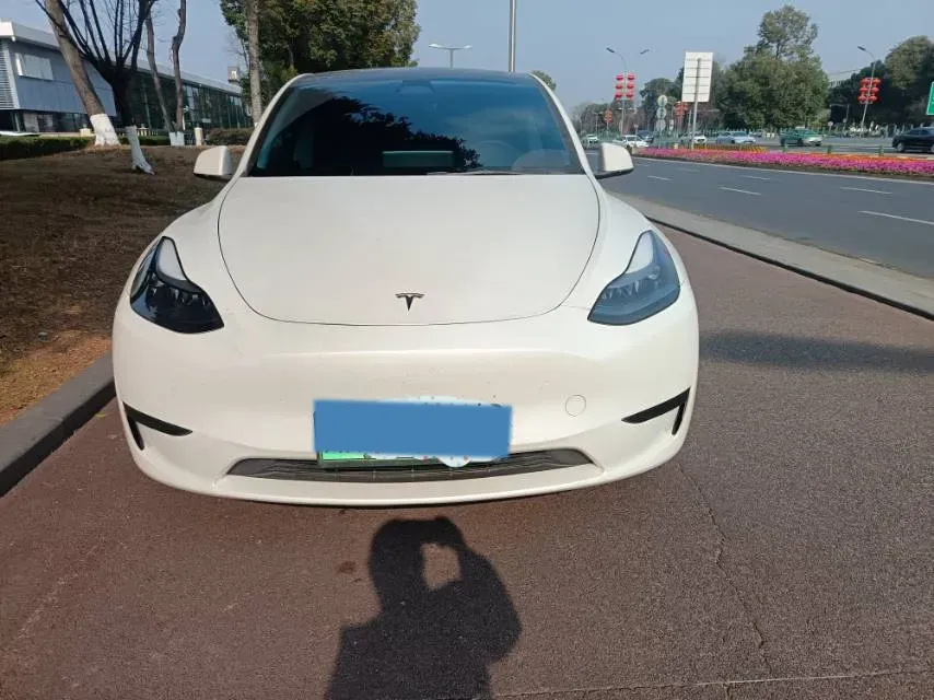 2022 Tesla Model Y BEV 60KWH,autocango,china used car exporter,china ev exporter,chinese used car exporter,chinese used ev exporter