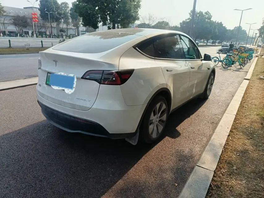 2022 Tesla Model Y BEV 60KWH,autocango,china used car exporter,china ev exporter,chinese used car exporter,chinese used ev exporter