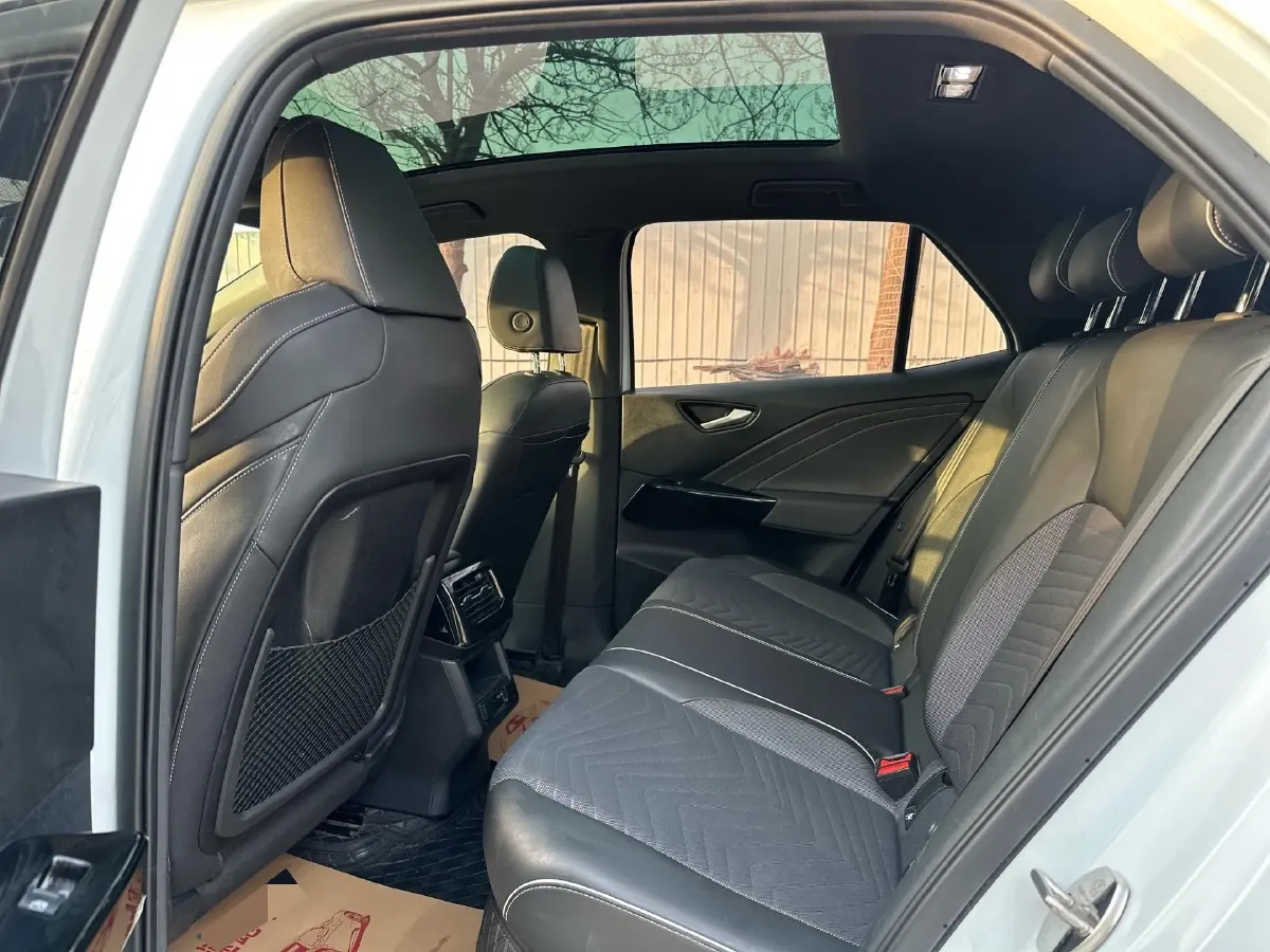 2023 Volkswagen ID.3 BEV 52.8KWH,autocango,china used car exporter,china ev exporter,chinese used car exporter,chinese used ev exporter