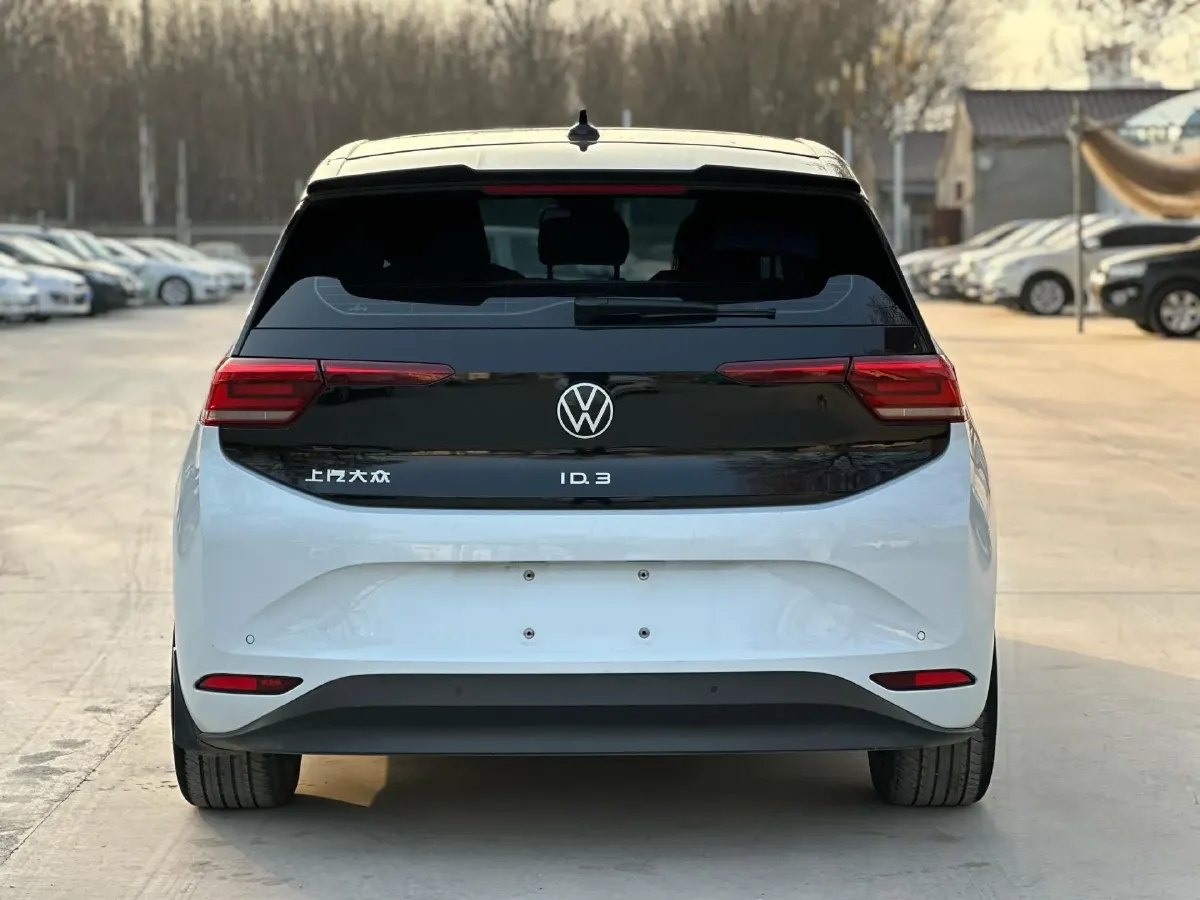 2023 Volkswagen ID.3 BEV 52.8KWH,autocango,china used car exporter,china ev exporter,chinese used car exporter,chinese used ev exporter