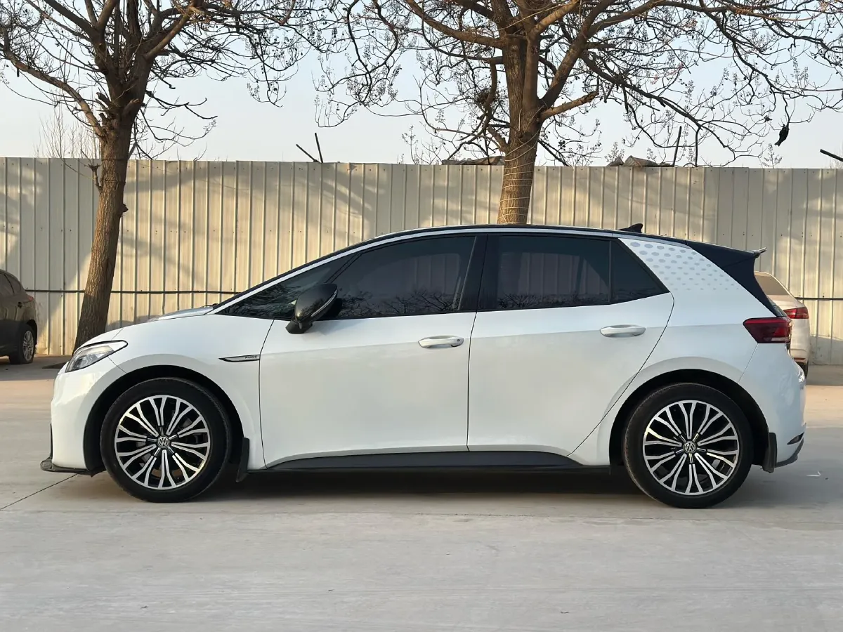 2023 Volkswagen ID.3 BEV 52.8KWH,autocango,china used car exporter,china ev exporter,chinese used car exporter,chinese used ev exporter