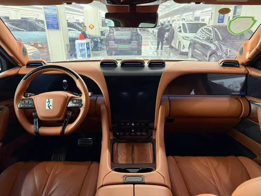 2023 YangWang U8 2.0T 272HP L4 REEV 49.05KWH,autocango,china used car exporter,china ev exporter,chinese used car exporter,chinese used ev exporter