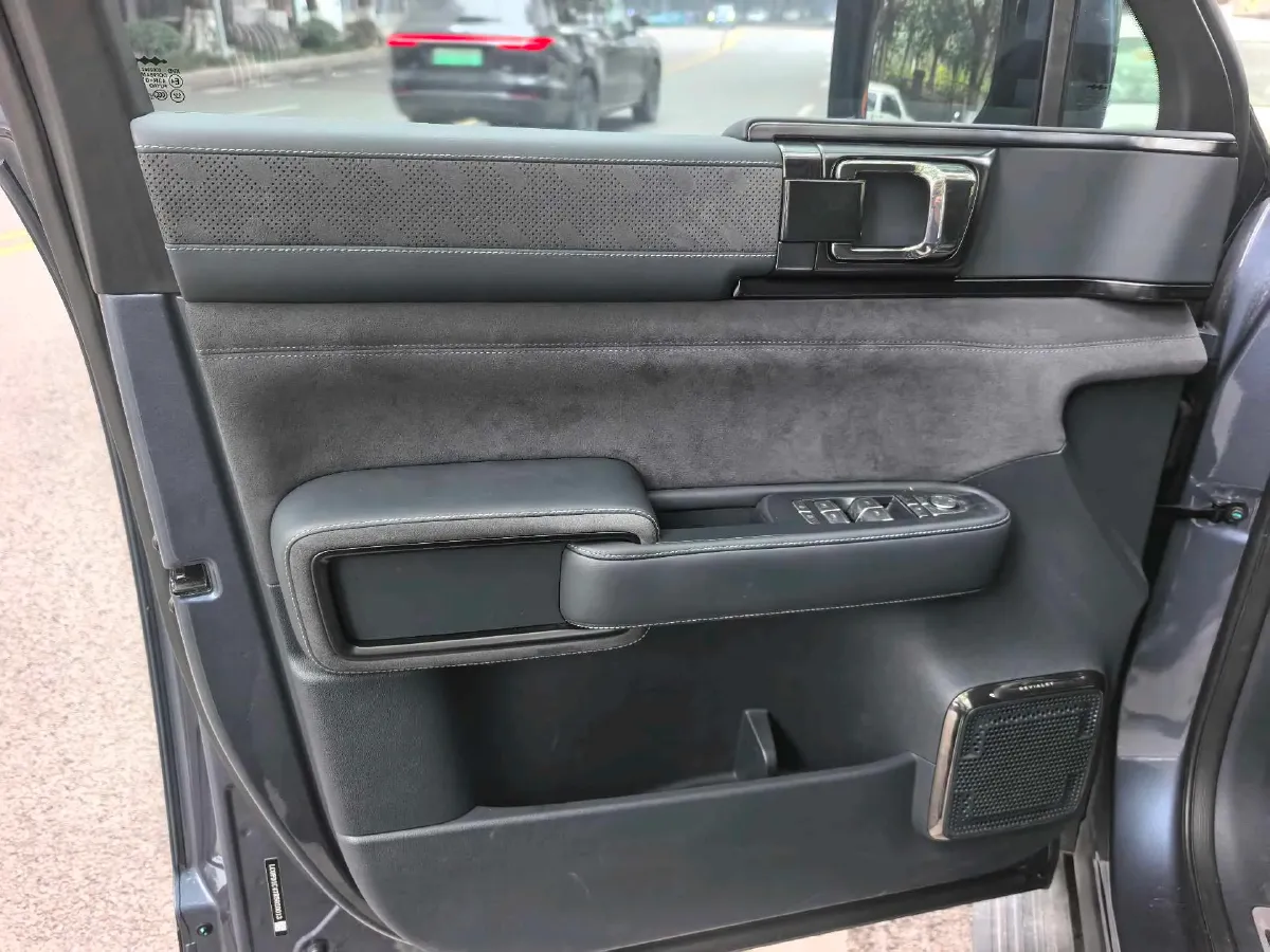 2023 Toyota Crown Kluger 2.5L 189HP L4 E-CVT Hybrid,autocango,china used car exporter,china ev exporter,chinese used car exporter,chinese used ev exporter