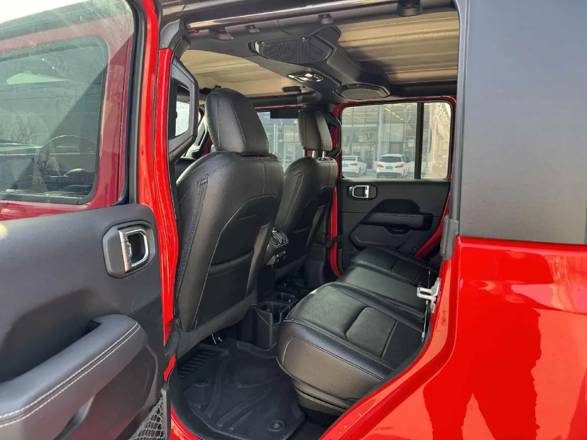 2022 Jeep Gladiator 3.6L 284HP V6 8AT,autocango,china used car exporter,china ev exporter,chinese used car exporter,chinese used ev exporter