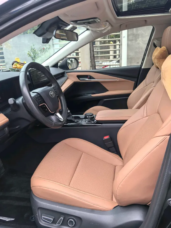 2024 Toyota Camry 2.0L 152HP L4 E-CVT Hybrid,autocango,china used car exporter,china ev exporter,chinese used car exporter,chinese used ev exporter