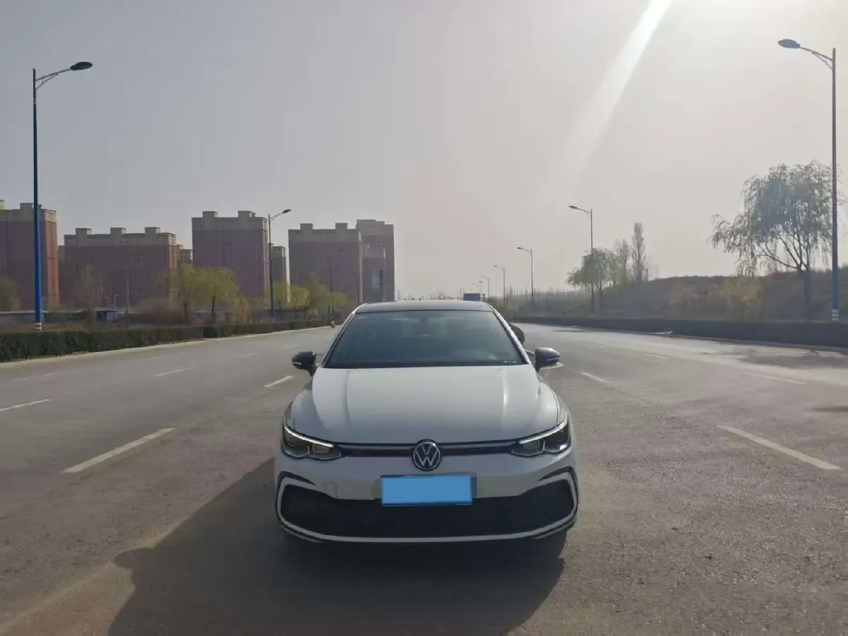 2023 Volkswagen Golf 1.4T 150HP L4 7DCT,autocango,china used car exporter,china ev exporter,chinese used car exporter,chinese used ev exporter