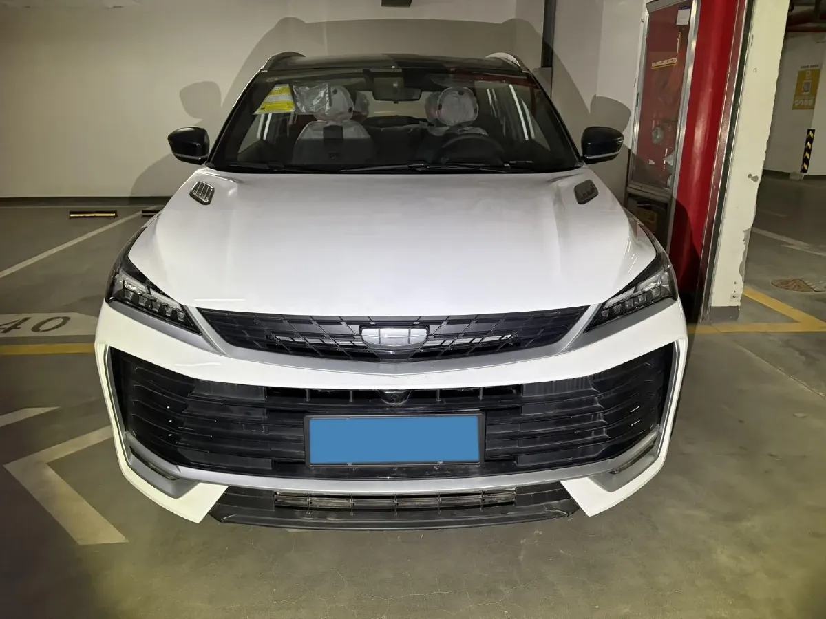 2025 Geely Coolray 1.5T 181HP L4 7DCT,autocango,china used car exporter,china ev exporter,chinese used car exporter,chinese used ev exporter