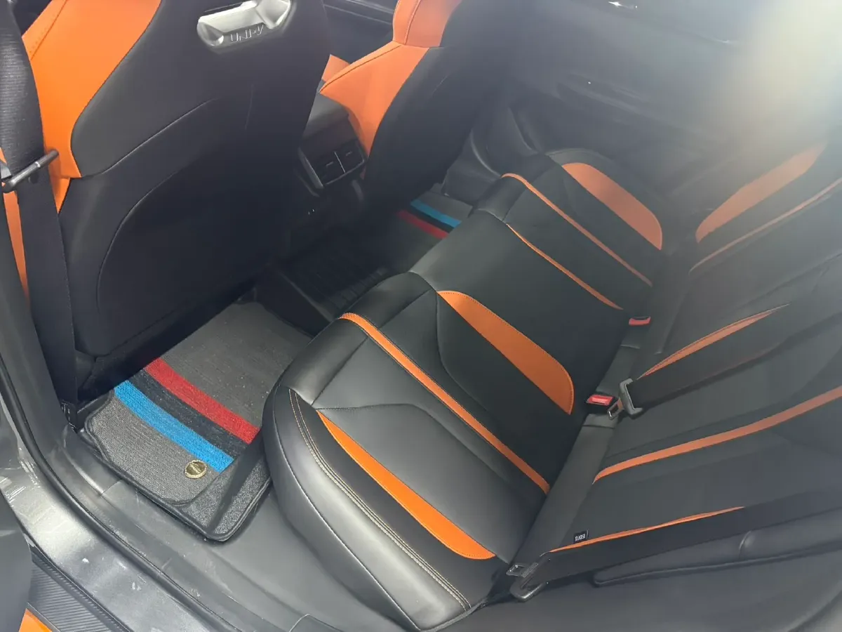 2025 ChangAn UNI-V 1.5T 192HP L4 7DCT,autocango,china used car exporter,china ev exporter,chinese used car exporter,chinese used ev exporter