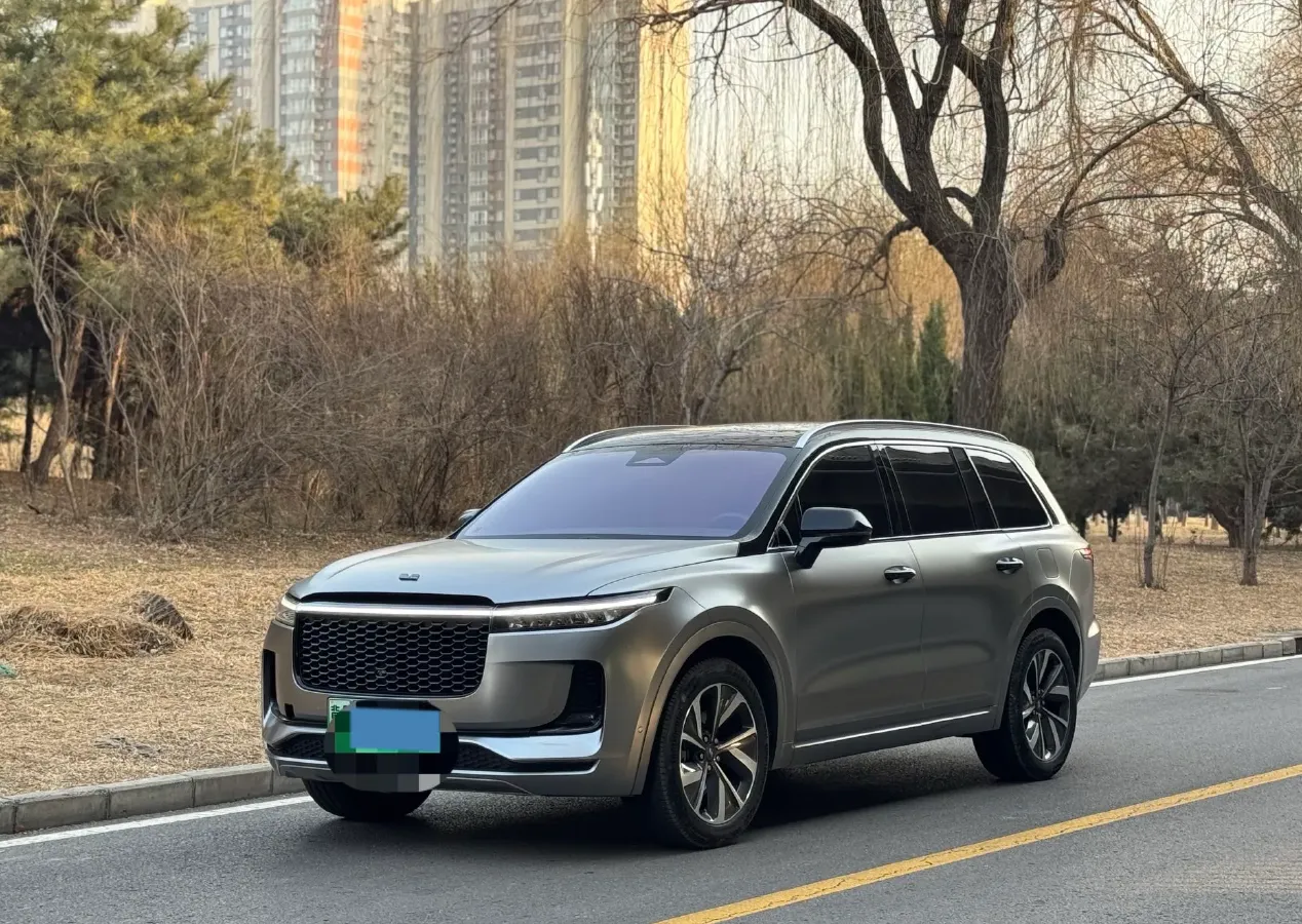 2021 Li ONE Range Extended 131HP REEV 40.5KWH,autocango,china used car exporter,china ev exporter,chinese used car exporter,chinese used ev exporter