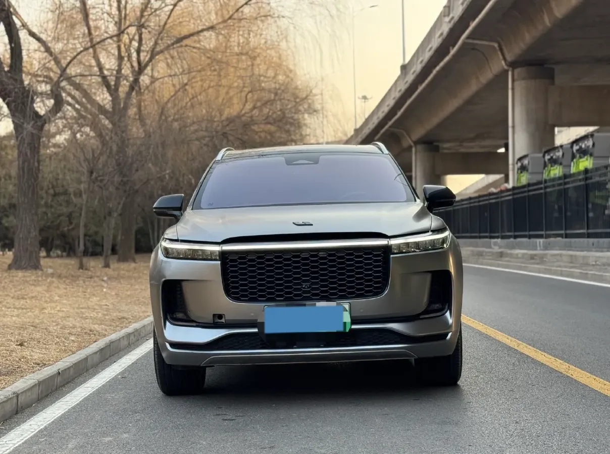 2021 Li ONE Range Extended 131HP REEV 40.5KWH,autocango,china used car exporter,china ev exporter,chinese used car exporter,chinese used ev exporter