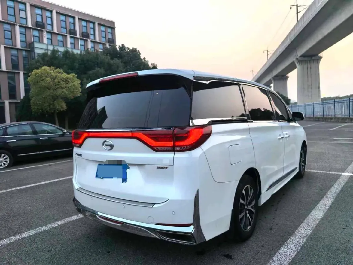 2021 GAC Trumpchi M8 2.0T 252HP L4 8AT,autocango,china used car exporter,china ev exporter,chinese used car exporter,chinese used ev exporter