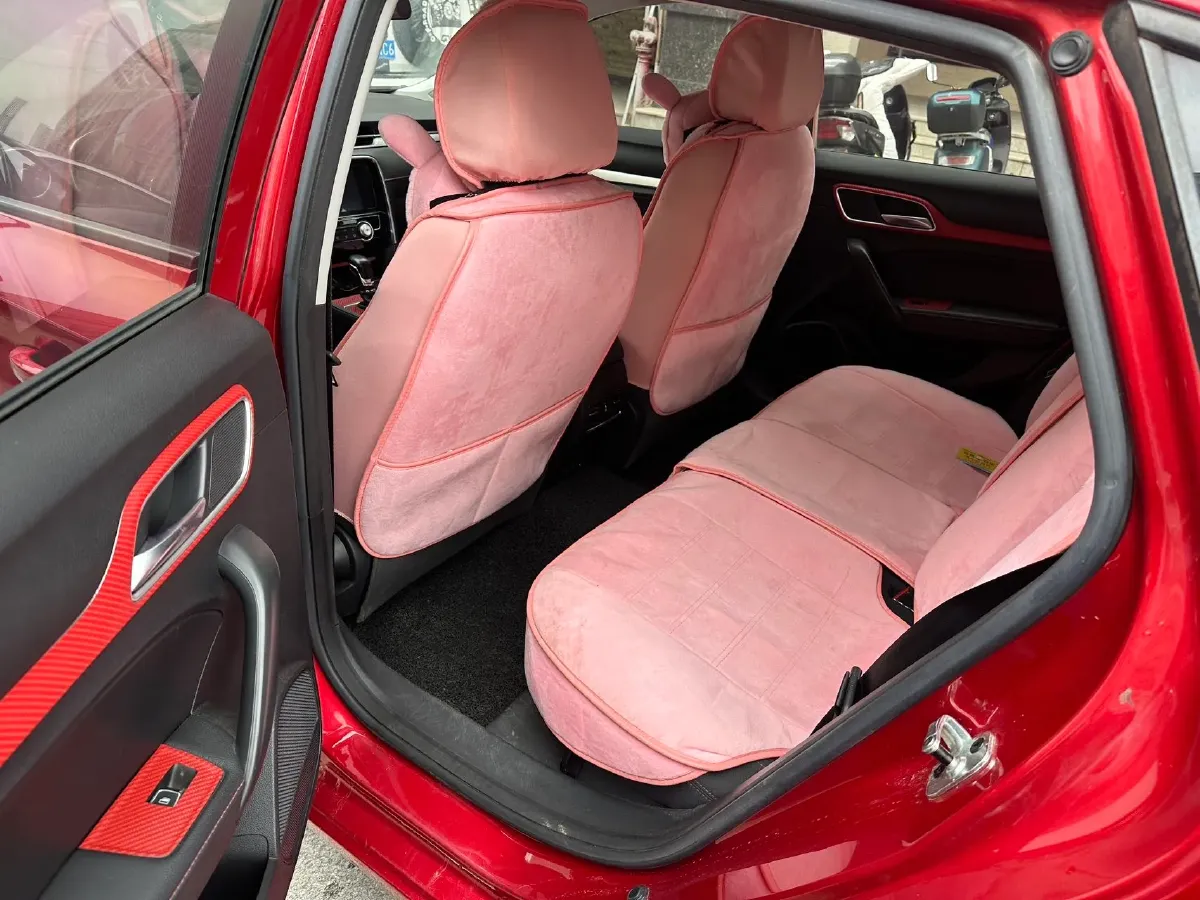 2019 MAXUS D60 1.5T 169HP L4 7DCT,autocango,china used car exporter,china ev exporter,chinese used car exporter,chinese used ev exporter