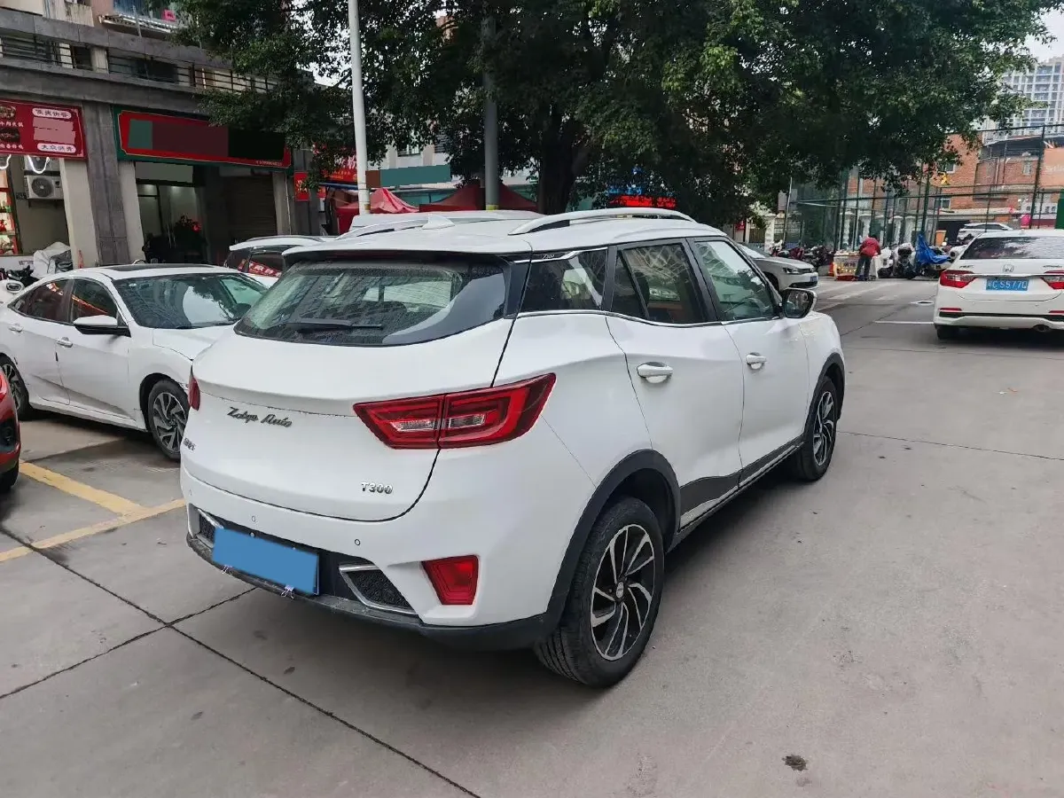 2017 Zotye T300 1.5L 112HP L4 5MT,autocango,china used car exporter,china ev exporter,chinese used car exporter,chinese used ev exporter