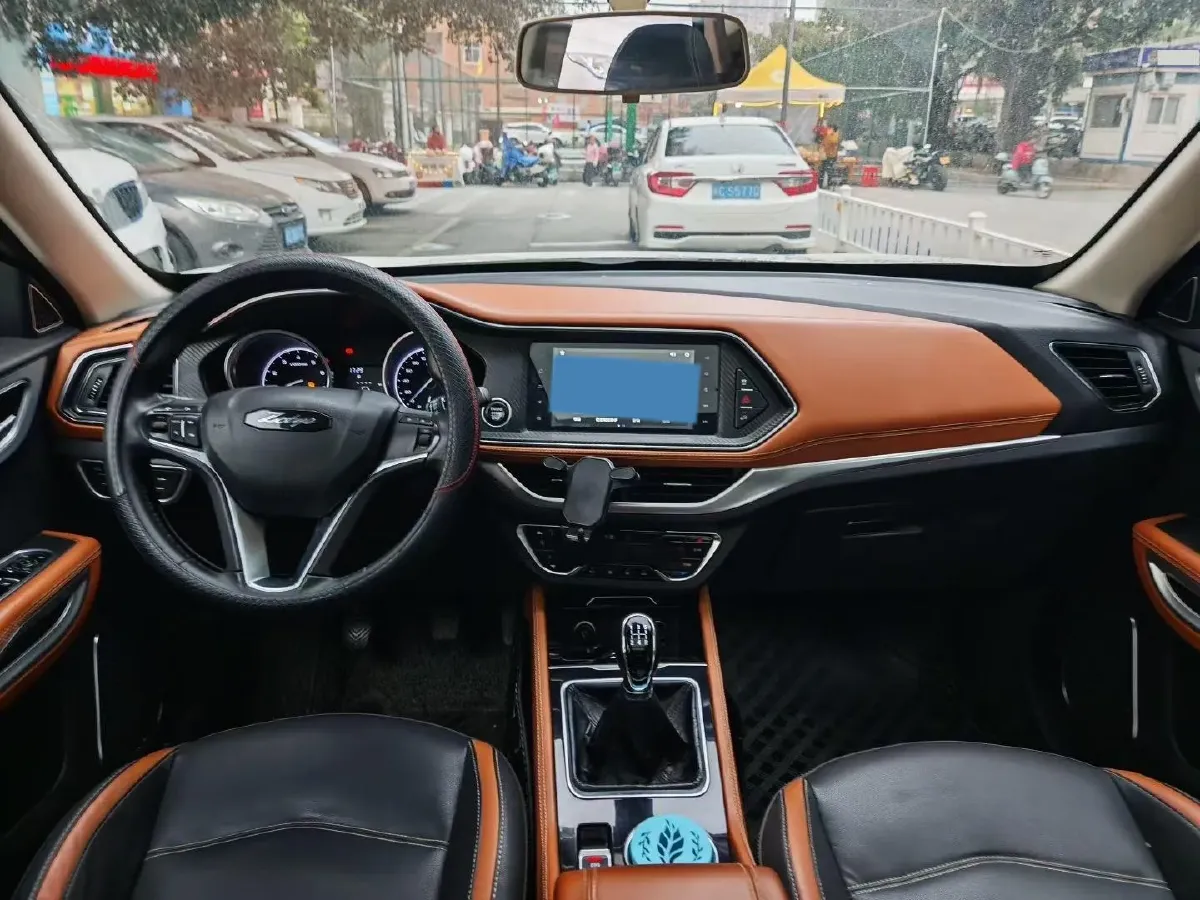 2017 Zotye T300 1.5L 112HP L4 5MT,autocango,china used car exporter,china ev exporter,chinese used car exporter,chinese used ev exporter