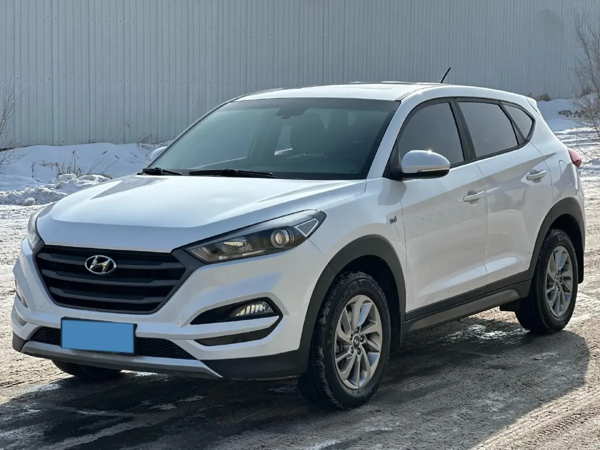 2015 Hyundai Tucson 1.6T 177HP L4 7DCT,autocango,china used car exporter,china ev exporter,chinese used car exporter,chinese used ev exporter