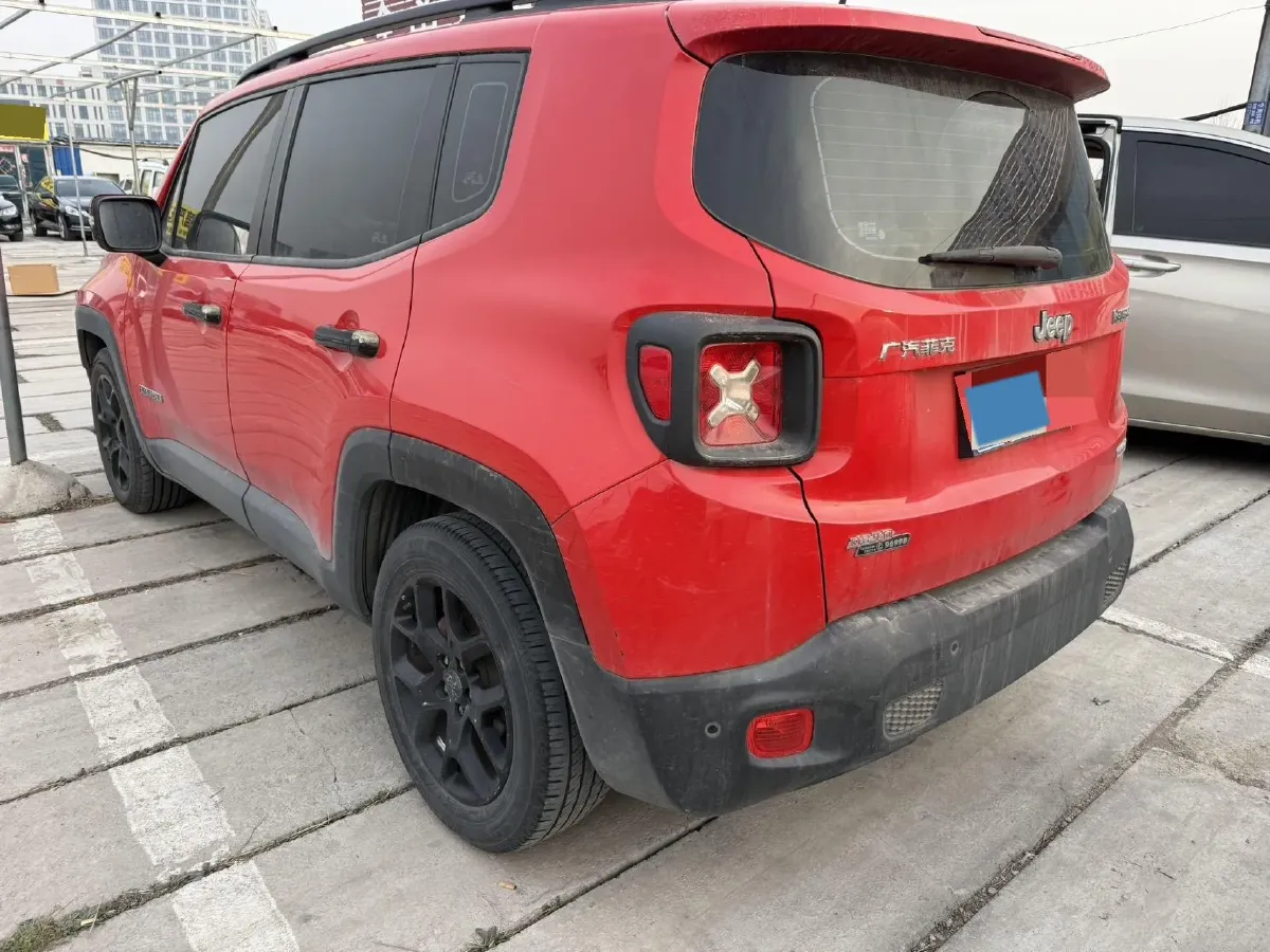 2018 Jeep Renegade 1.4T 150HP L4 7DCT,autocango,china used car exporter,china ev exporter,chinese used car exporter,chinese used ev exporter
