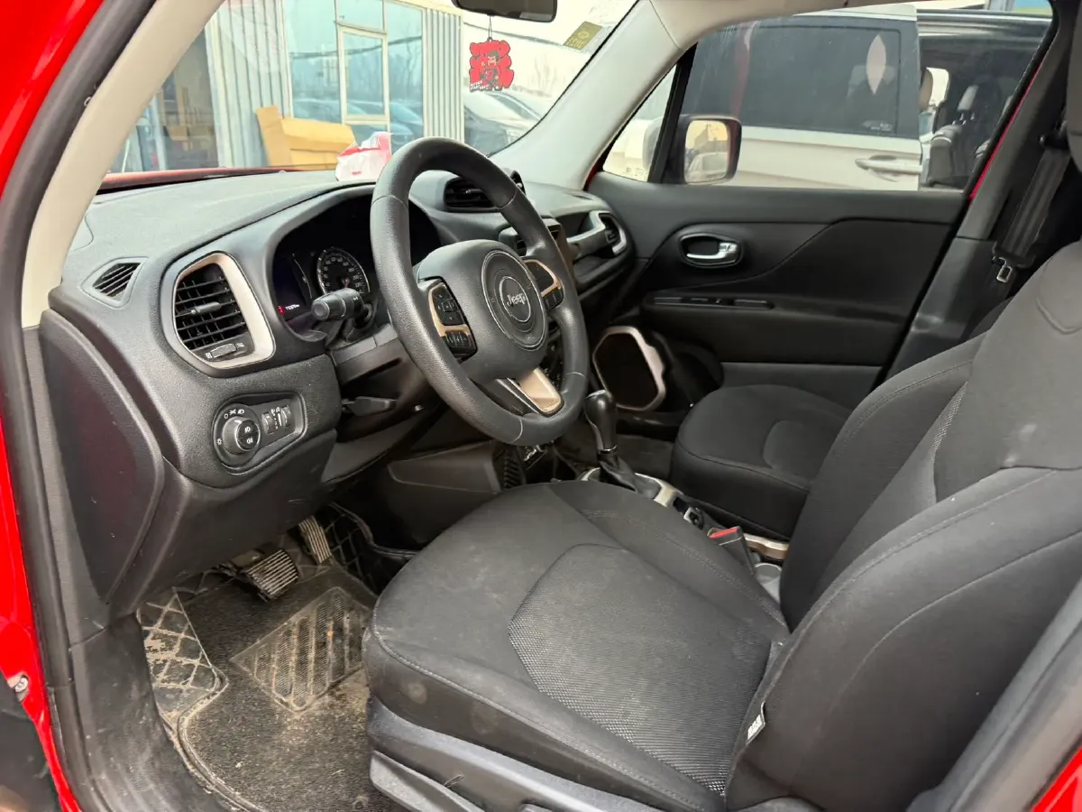 2018 Jeep Renegade 1.4T 150HP L4 7DCT,autocango,china used car exporter,china ev exporter,chinese used car exporter,chinese used ev exporter