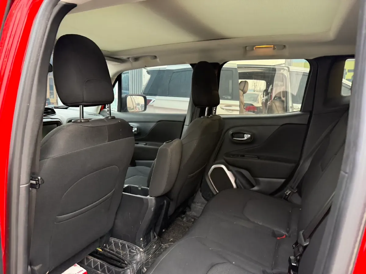 2018 Jeep Renegade 1.4T 150HP L4 7DCT,autocango,china used car exporter,china ev exporter,chinese used car exporter,chinese used ev exporter