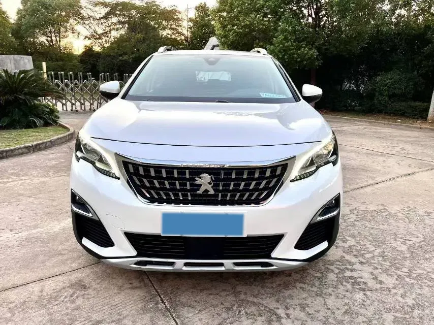2017 Peugeot 5008 1.8T 204HP L4 6AT,autocango,china used car exporter,china ev exporter,chinese used car exporter,chinese used ev exporter