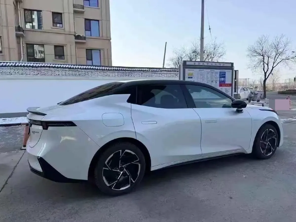 2024 LYNK&CO 07 EM-P 1.5T 163HP L4 3DHT PHEV 18.99KWH,autocango,china used car exporter,china ev exporter,chinese used car exporter,chinese used ev exporter