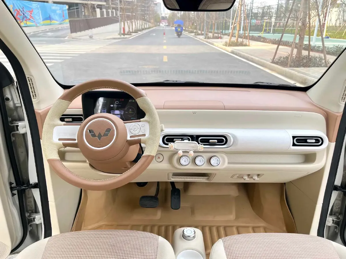 2024 WuLing HongGuang MINI EV BEV 17.3KWH,autocango,china used car exporter,china ev exporter,chinese used car exporter,chinese used ev exporter