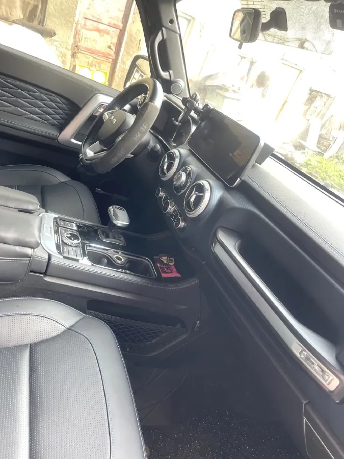 2024 Beijing BJ40 2.0T 224HP L4 8AT,autocango,china used car exporter,china ev exporter,chinese used car exporter,chinese used ev exporter