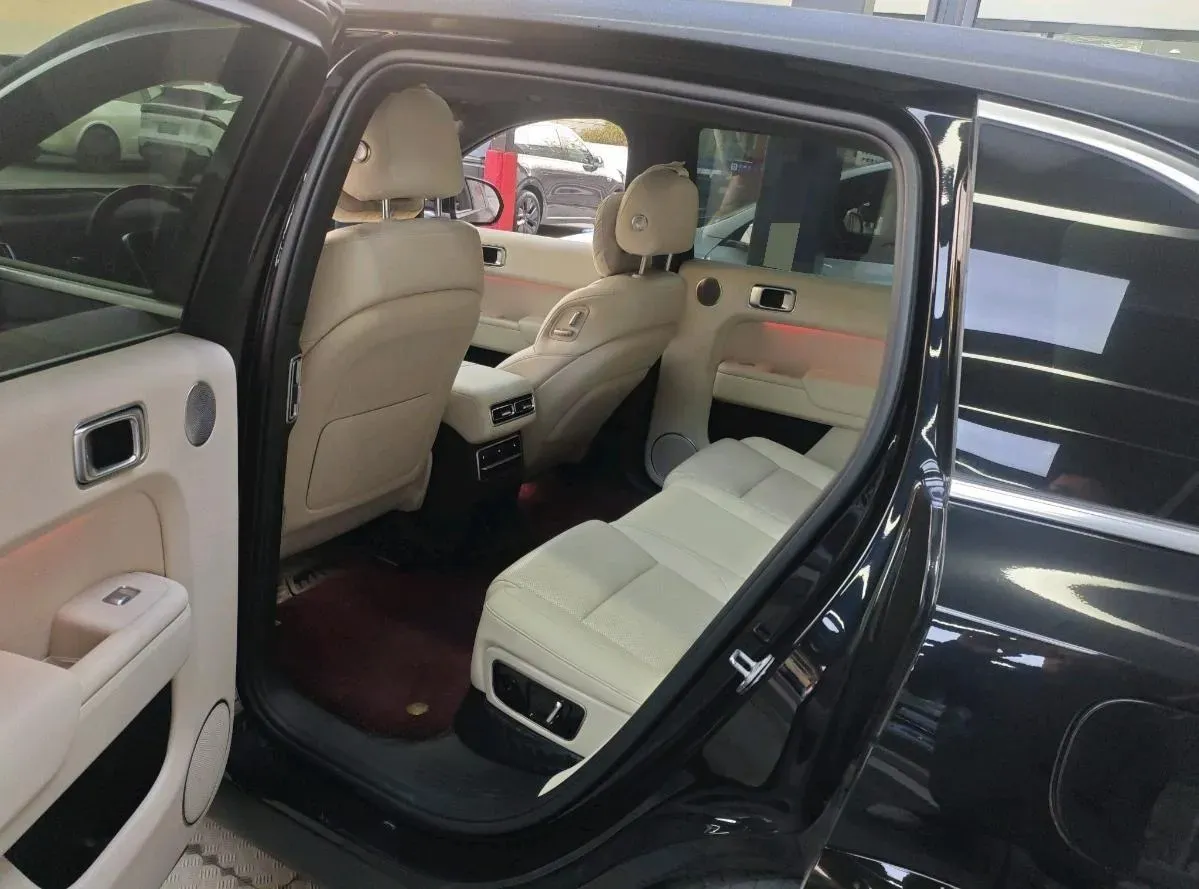 2023 Li L7 Range Extended 154HP REEV 40.9KWH,autocango,china used car exporter,china ev exporter,chinese used car exporter,chinese used ev exporter