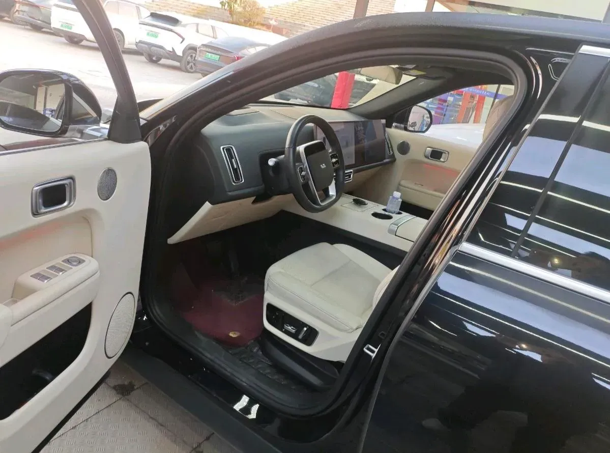 2023 Li L7 Range Extended 154HP REEV 40.9KWH,autocango,china used car exporter,china ev exporter,chinese used car exporter,chinese used ev exporter