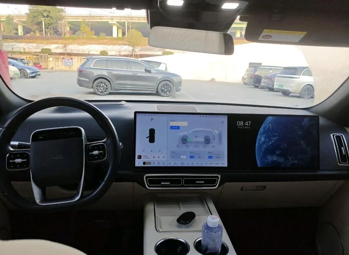 2023 Li L7 Range Extended 154HP REEV 40.9KWH,autocango,china used car exporter,china ev exporter,chinese used car exporter,chinese used ev exporter