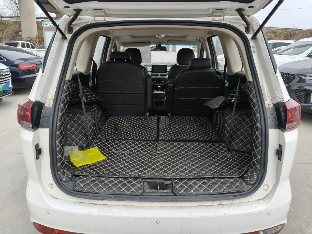 2018 BaoJun 360 1.5L 112HP L4 6MT,autocango,china used car exporter,china ev exporter,chinese used car exporter,chinese used ev exporter