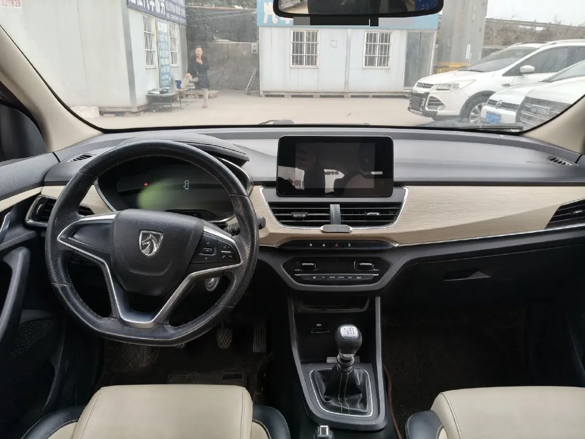 2018 BaoJun 360 1.5L 112HP L4 6MT,autocango,china used car exporter,china ev exporter,chinese used car exporter,chinese used ev exporter