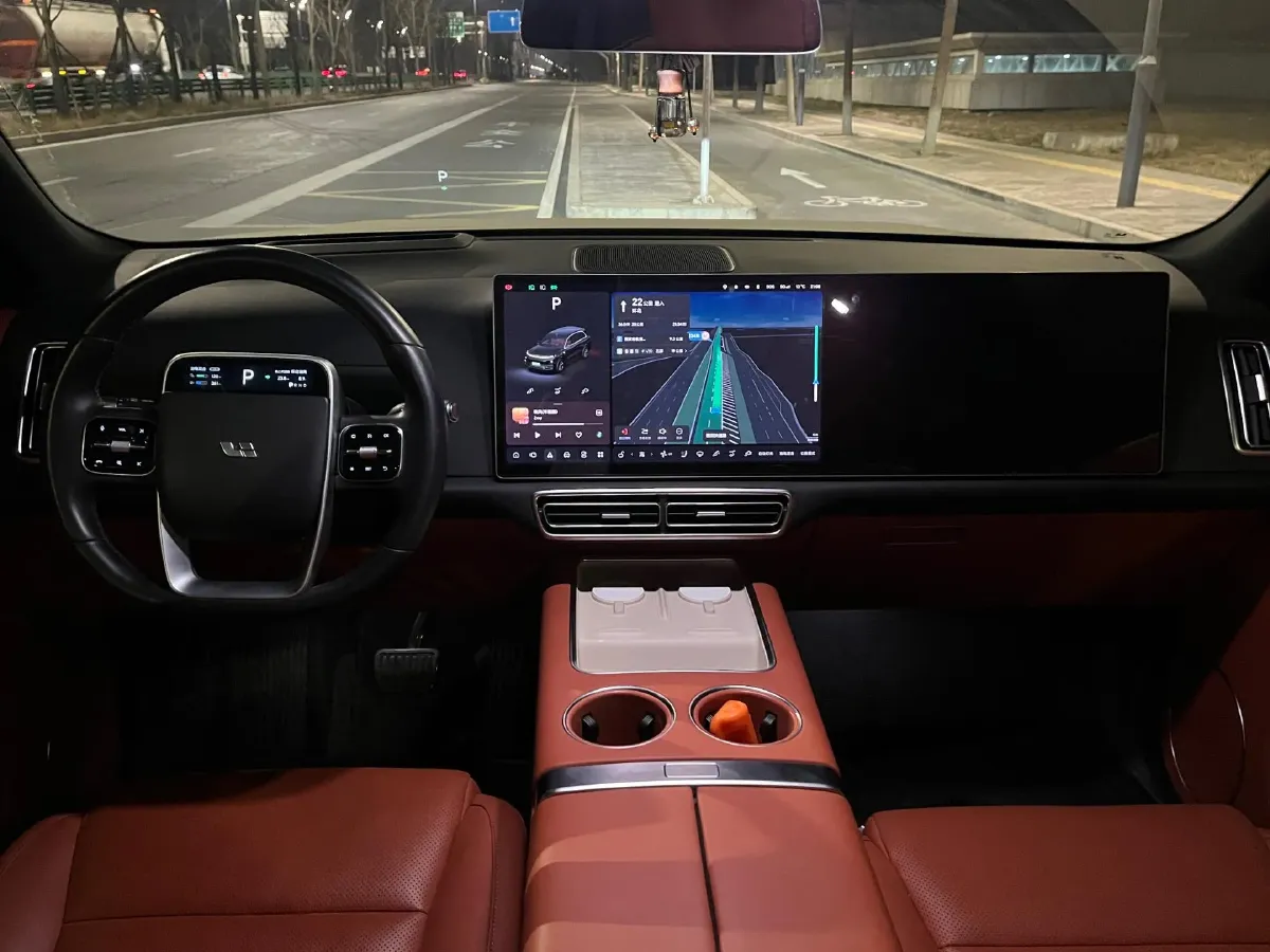 2023 Li L8 Range Extended 154HP REEV 40.9KWH,autocango,china used car exporter,china ev exporter,chinese used car exporter,chinese used ev exporter