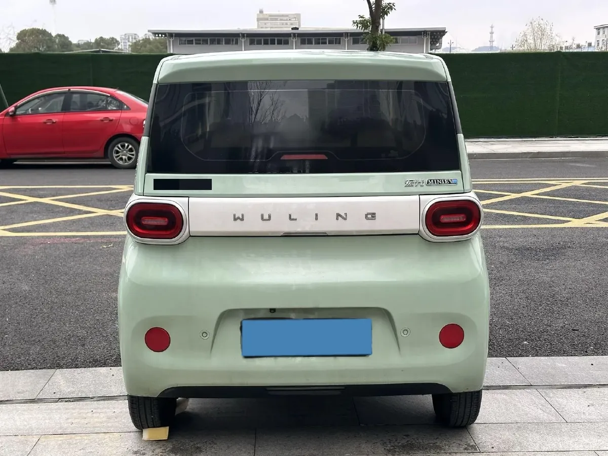 2024 WuLing HongGuang MINI EV BEV 17.3KWH,autocango,china used car exporter,china ev exporter,chinese used car exporter,chinese used ev exporter