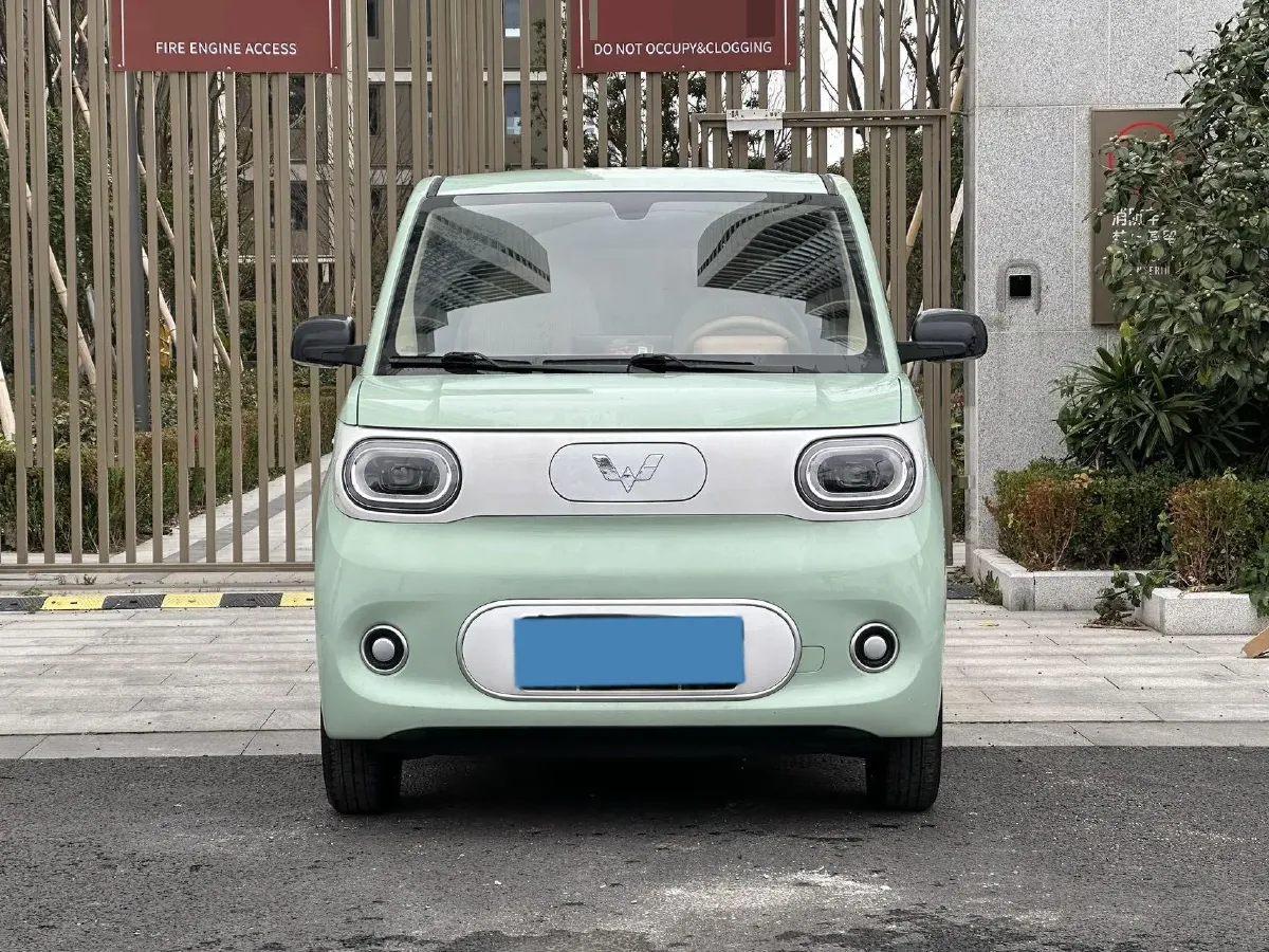 2024 WuLing HongGuang MINI EV BEV 17.3KWH,autocango,china used car exporter,china ev exporter,chinese used car exporter,chinese used ev exporter