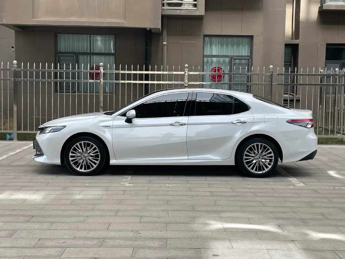 2019 Toyota Camry 2.5L 178HP L4 E-CVT Hybrid,autocango,china used car exporter,china ev exporter,chinese used car exporter,chinese used ev exporter