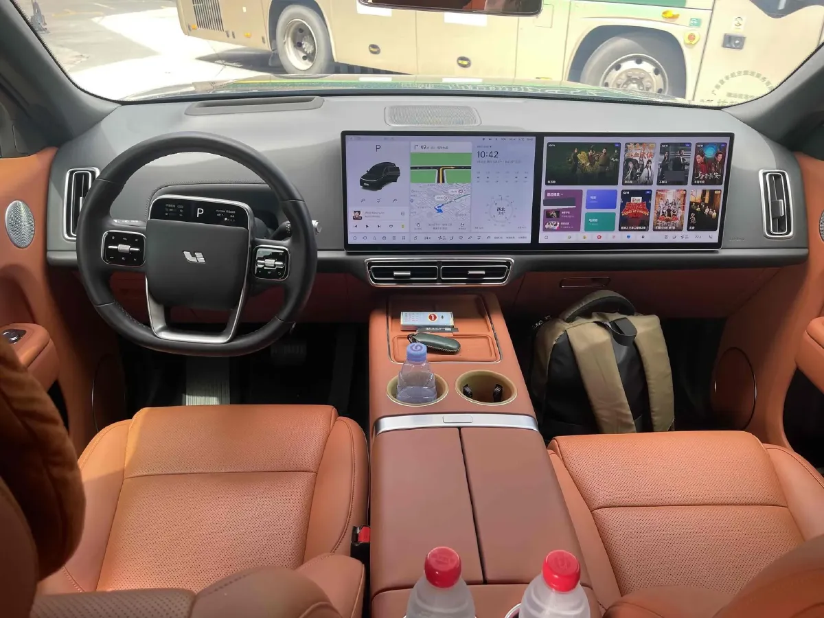 2023 Li L8 Range Extended 154HP REEV 40.9KWH,autocango,china used car exporter,china ev exporter,chinese used car exporter,chinese used ev exporter