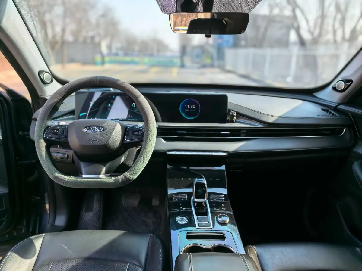 2022 Chery Tiggo 8 Plus 1.6T 197HP L4 7DCT,autocango,china used car exporter,china ev exporter,chinese used car exporter,chinese used ev exporter