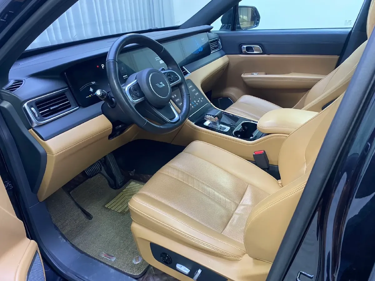 2021 Li ONE Range Extended 131HP REEV 40.5KWH,autocango,china used car exporter,china ev exporter,chinese used car exporter,chinese used ev exporter